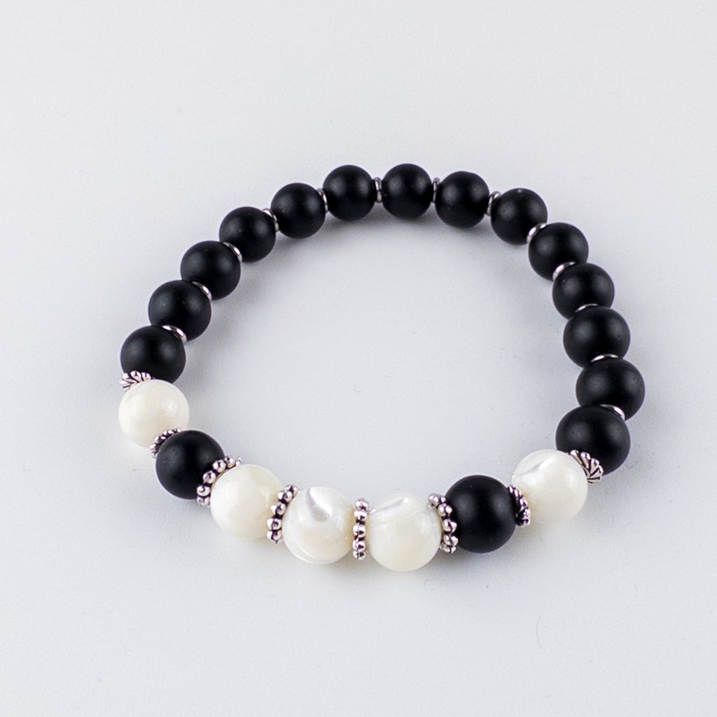 Bracelet Perles Nacre et Onyx Noir